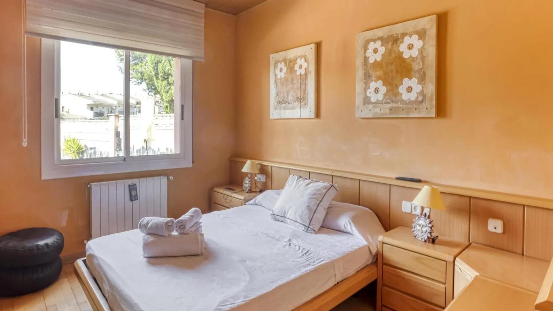 Belvilla By Oyo Casa Ausias El Vendrell 0*,  Spain